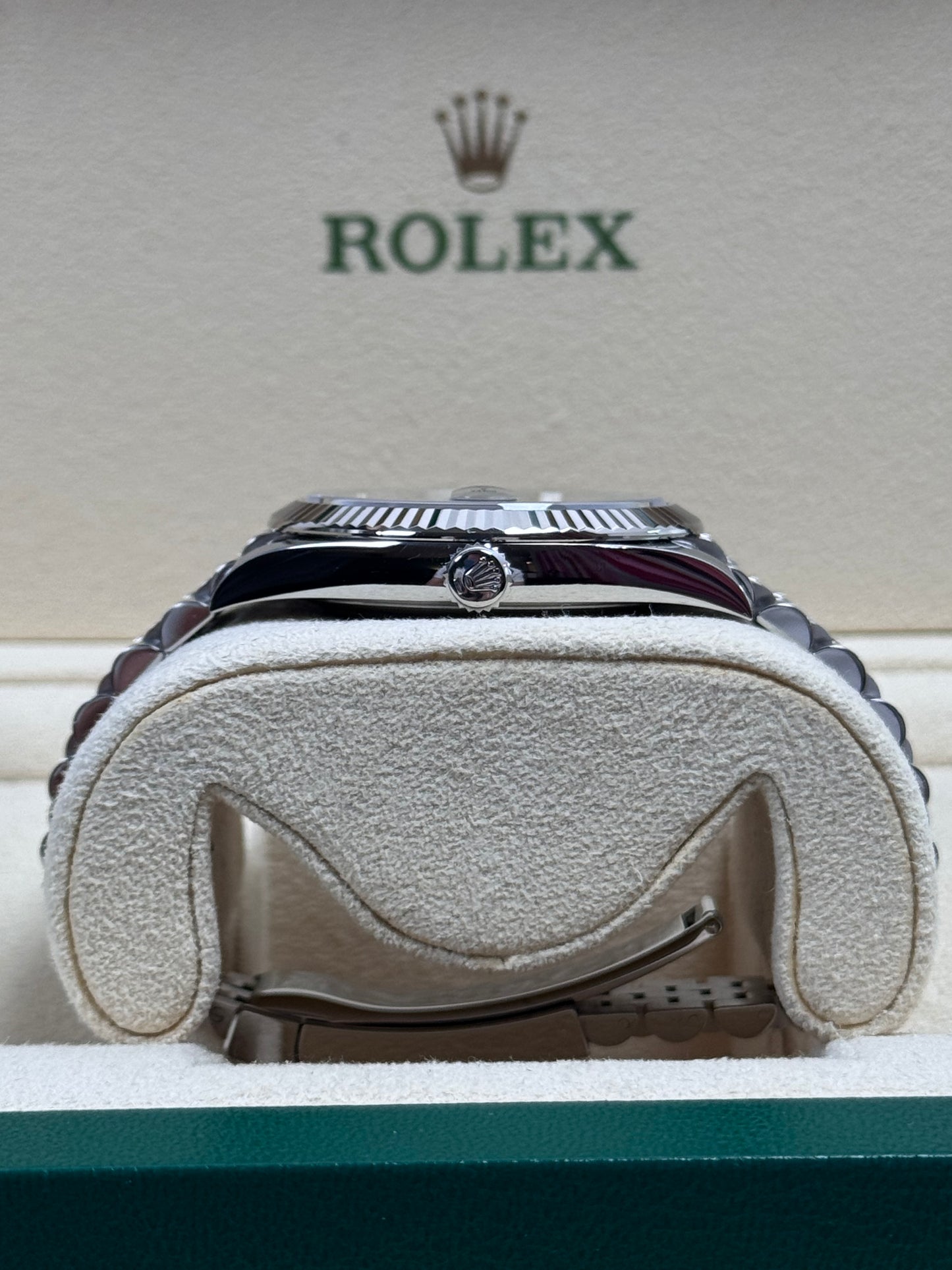 Rolex Datejust 41 126334 Schwarz / 2020 / Full Set / Top Zustand