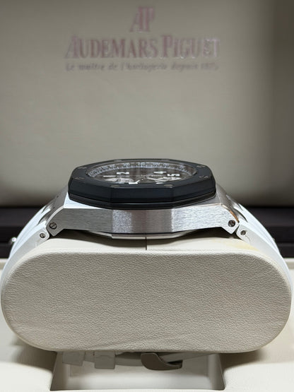 Audemars Piguet Royal Oak Offshore / Full Set / 2012 / Top Zustand