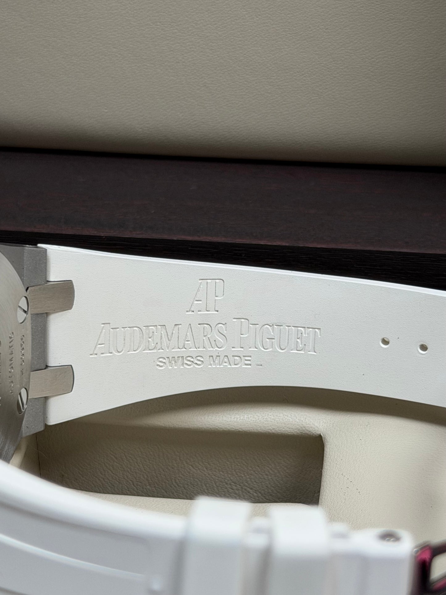 Audemars Piguet Royal Oak Offshore / Full Set / 2012 / Top Zustand
