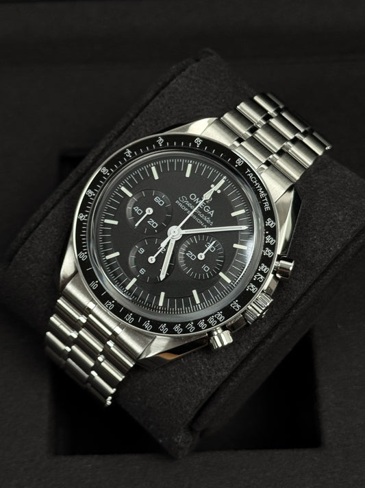Omega Speedmaster Moonwatch Professional Saphir  / 2023 / Full Set / Neuwertig