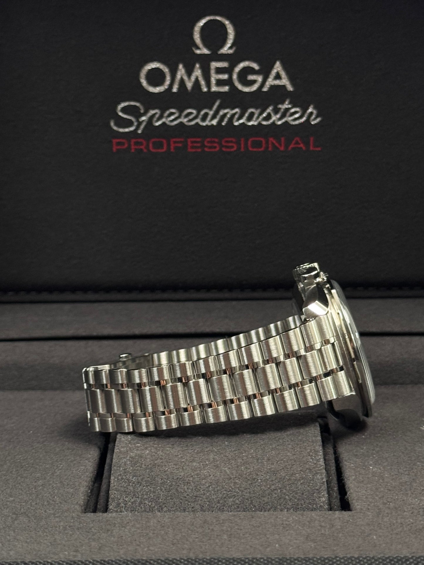 Omega Speedmaster Moonwatch Professional Saphir  / 2023 / Full Set / Neuwertig