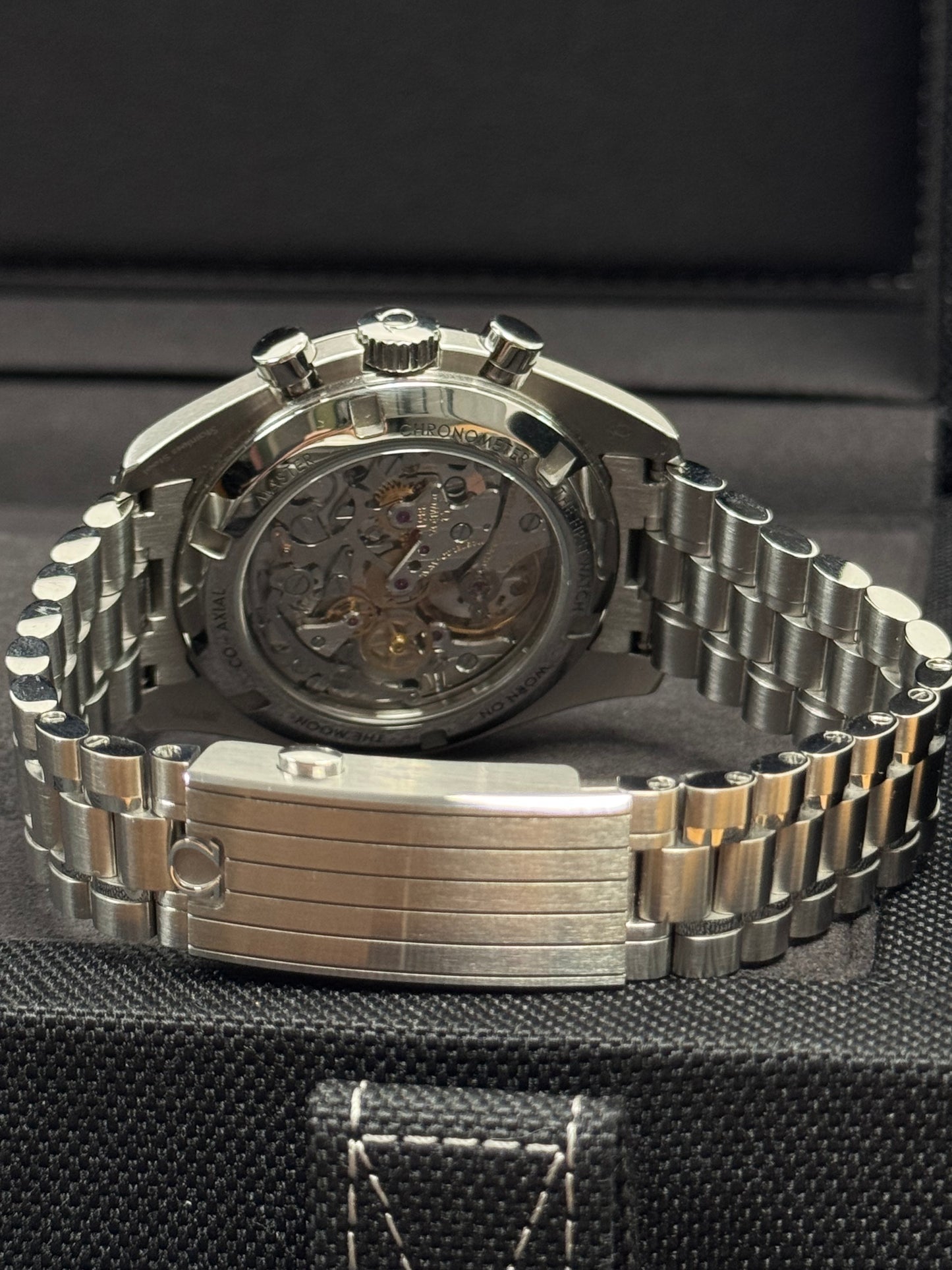 Omega Speedmaster Moonwatch Professional Saphir  / 2023 / Full Set / Neuwertig