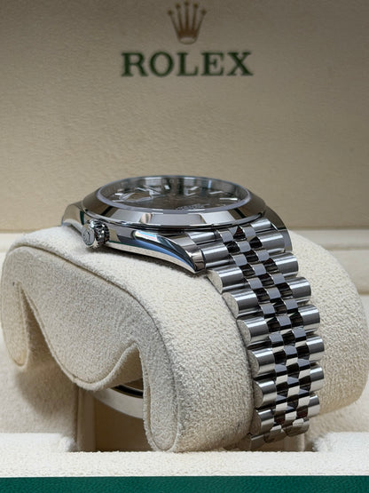 Rolex Datejust 41 126300 Schwarz / 2024 / Full Set / Sehr gut