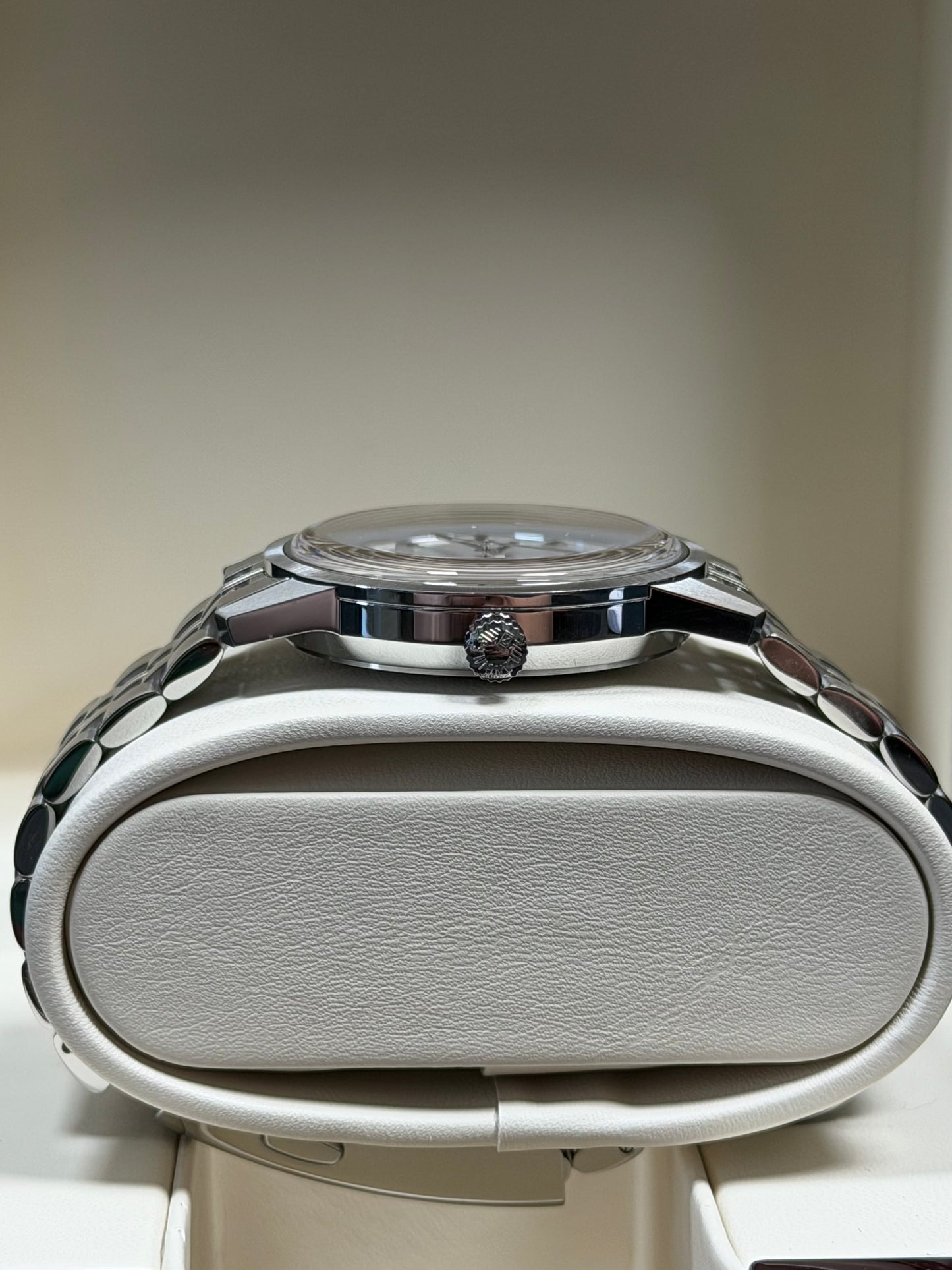 Longines Ultra-Chron Classic 37mm / 2025 / Full Set / Top Zustand