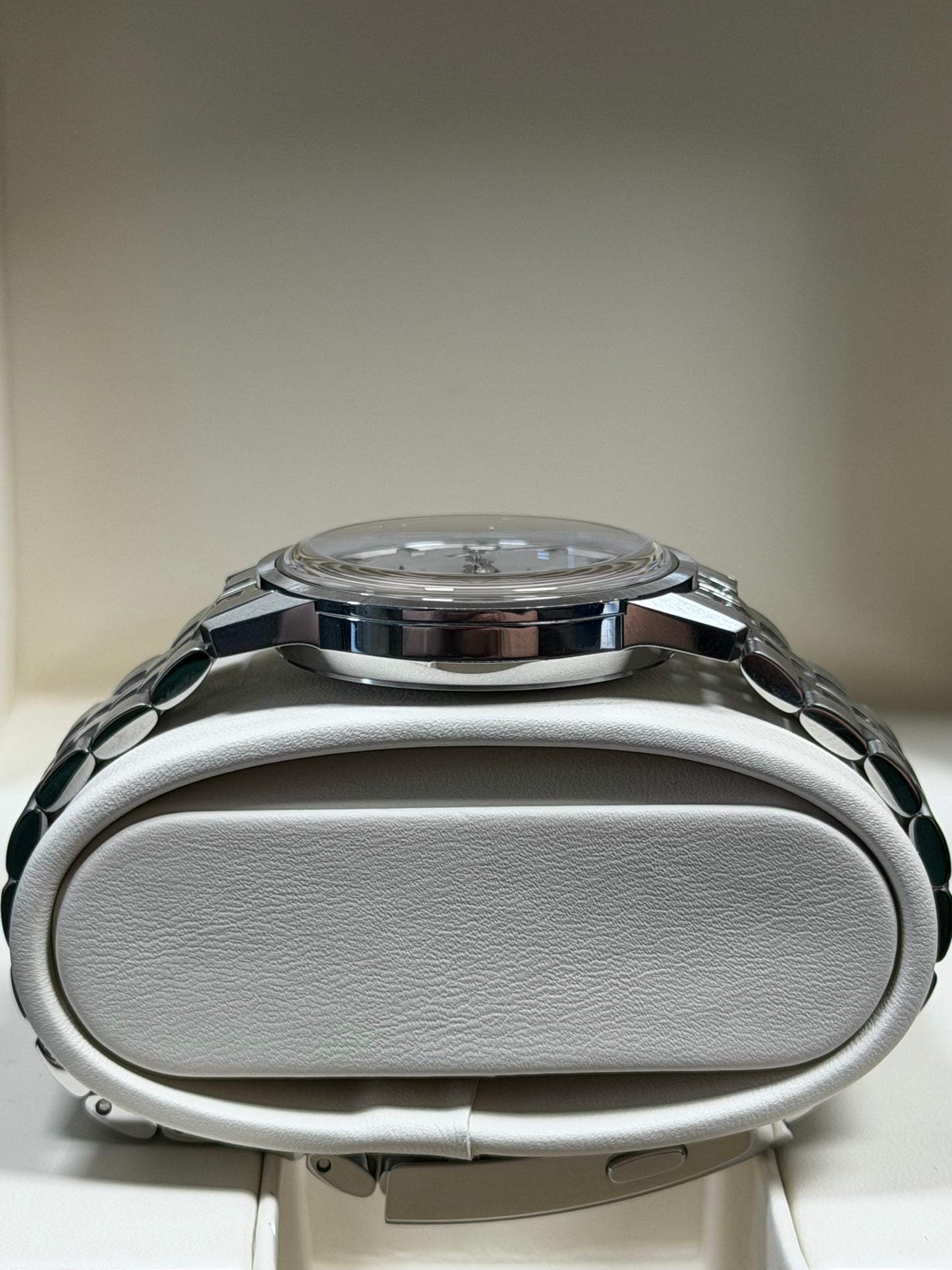Longines Ultra-Chron Classic 37mm / 2025 / Full Set / Top Zustand