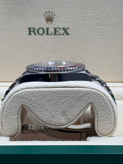 Rolex GMT Master 2 "Pepsi" 126710BLRO / 2021 / Full Set / Top Zustand
