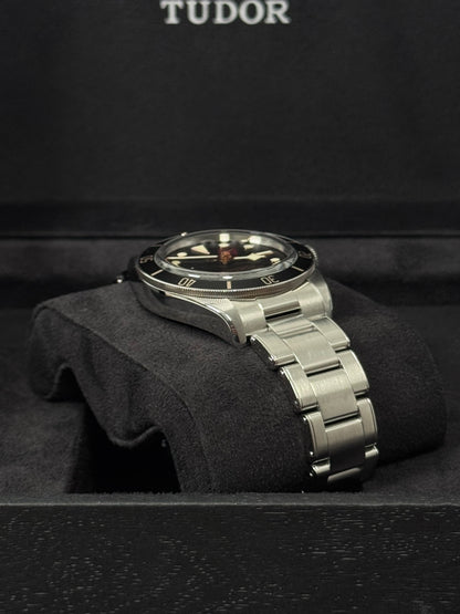 Tudor Black Bay 58 Schwarz / 2023 / Full Set / Top Zustand