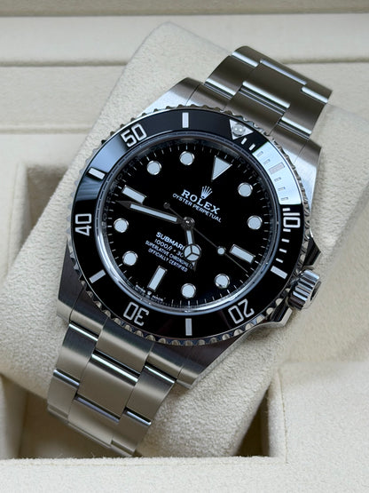Rolex Submariner No Date 124060 / 2021 / Full Set / Top Zustand