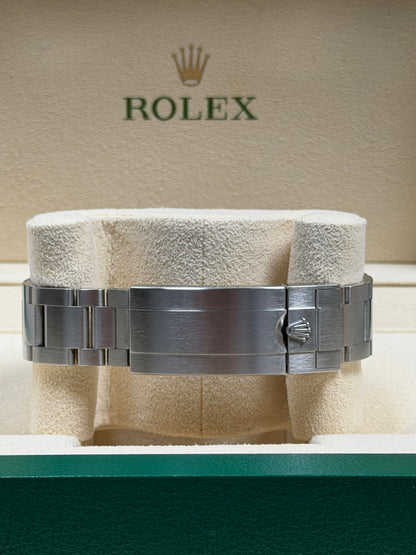 Rolex Submariner No Date 124060 / 2021 / Full Set / Top Zustand