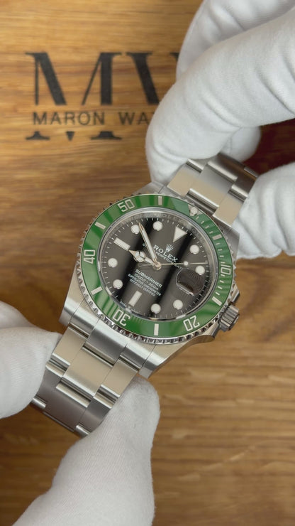 Rolex Submariner Date Starbucks MK2 126610LV / 2026 / Full Set / Neuwertig