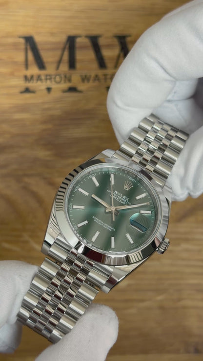 Rolex Datejust 41 126300 Mintgrün / 2026 / Full Set / Ungetragen