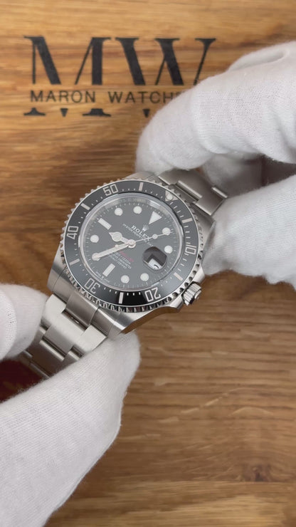 Rolex Sea-Dweller 126600 43mm / 2020 / Full Set / Neuwertig