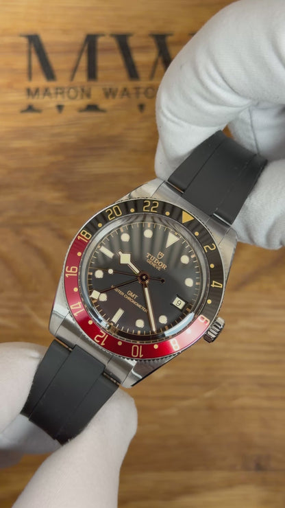 Tudor Black Bay 58 GMT / 2025 / Full Set / Top Zustand