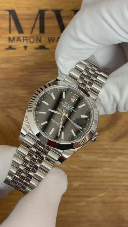 Rolex Datejust 41 126300 Schwarz / 2024 / Full Set / Sehr gut