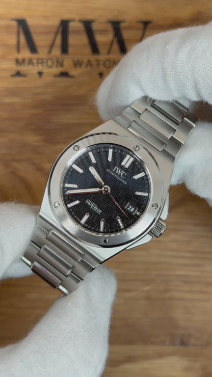 IWC Ingenieur 40 mm Schwarz / 2025 / Full Set / Top Zustand